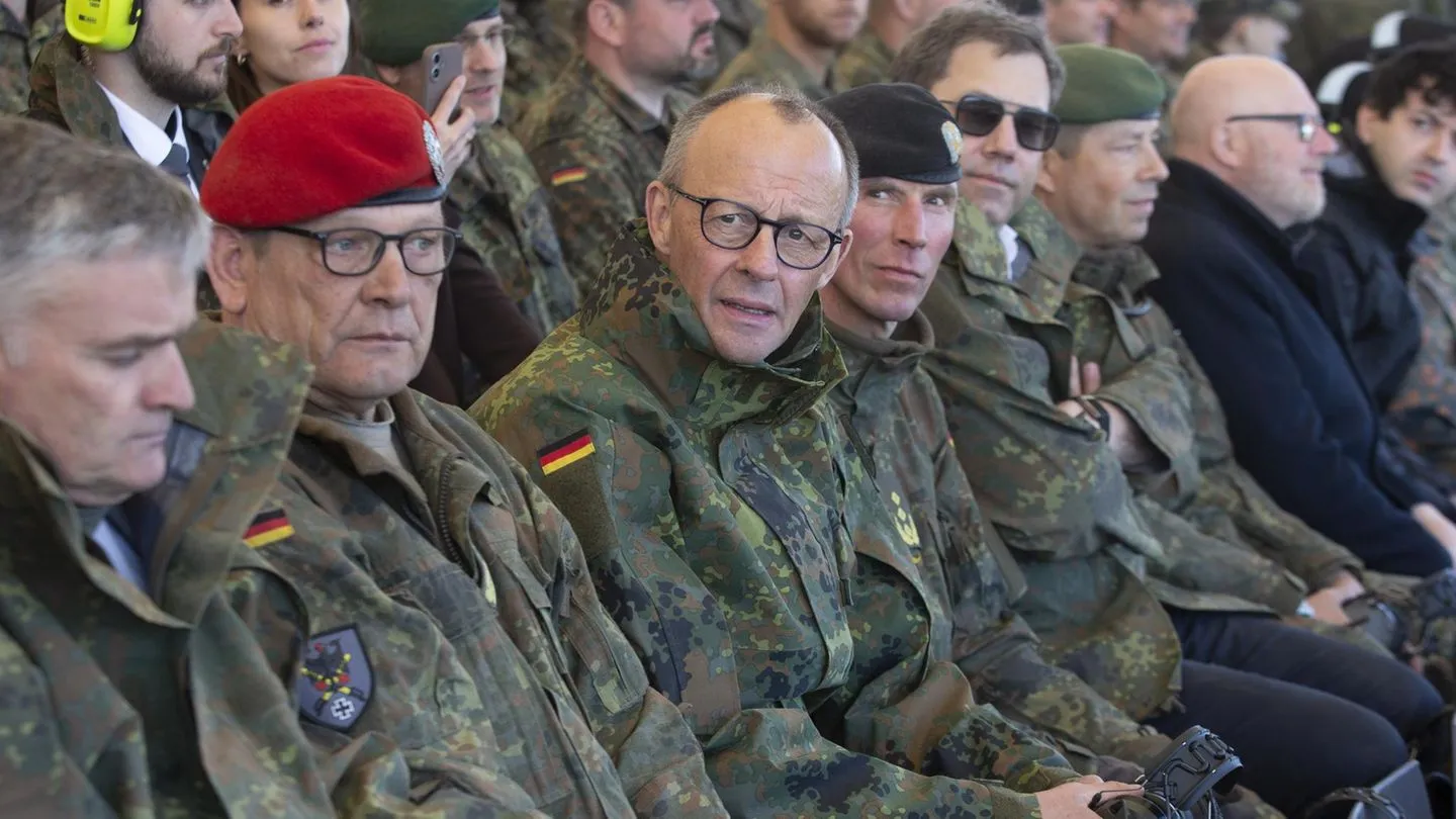 Europas Militärmacht: Deutschlands Aufrüstung – notwendig und beruhigend, während Europa nervös reagiert