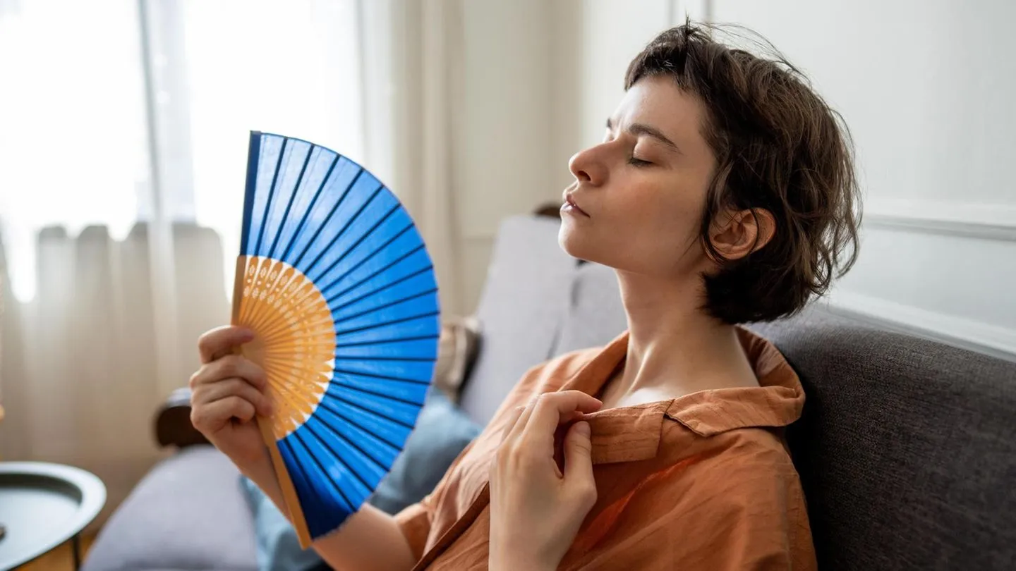 Hitze in der Wohnung: Wann Mieter wirklich Anspruch auf Schadensersatz haben — und wie Behörden das regeln sollten