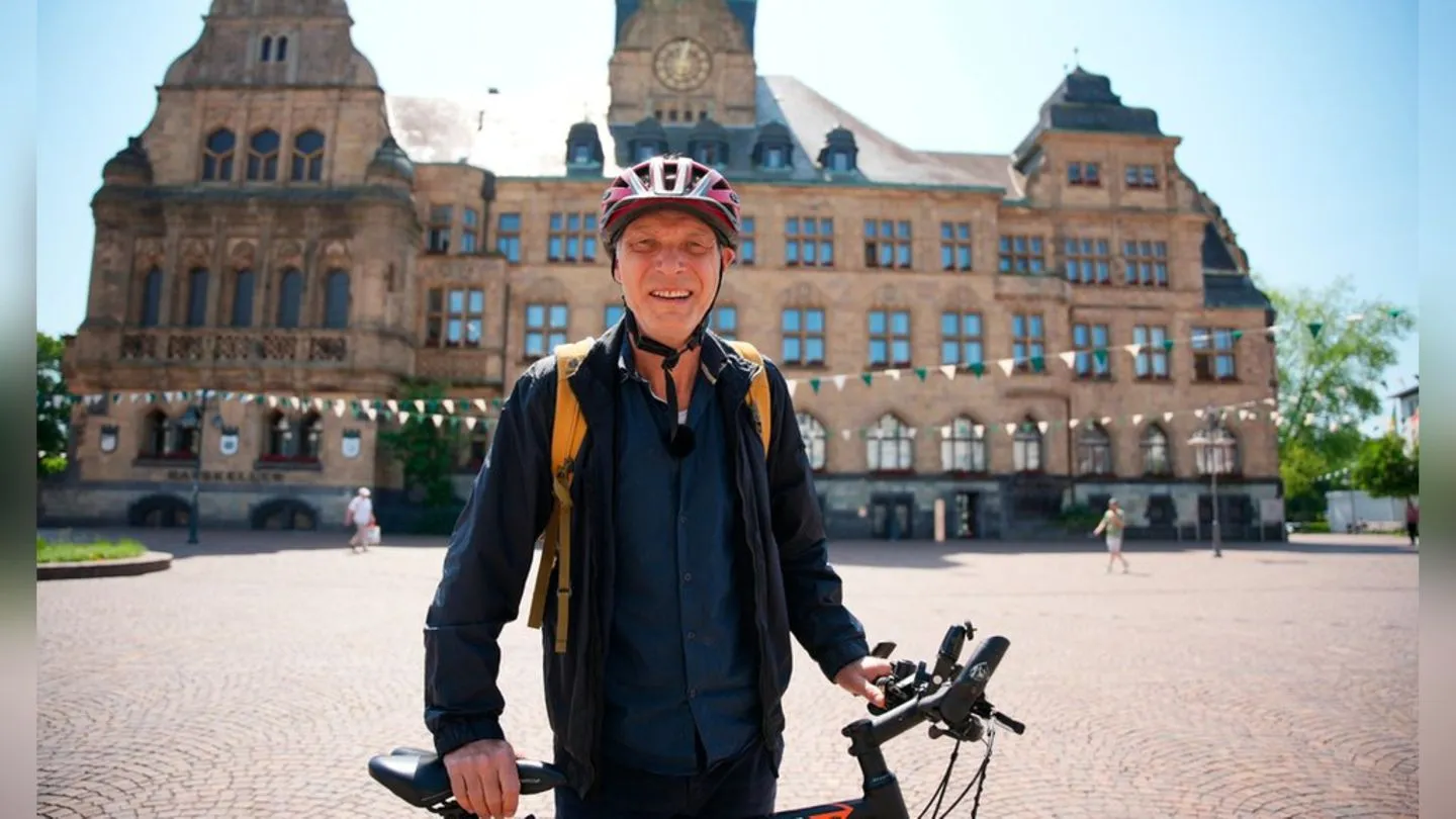 Martin Brambach heute im WDR: 120 Kilometer mit dem Rad durchs Ruhrgebiet — ein echter Heimattrip