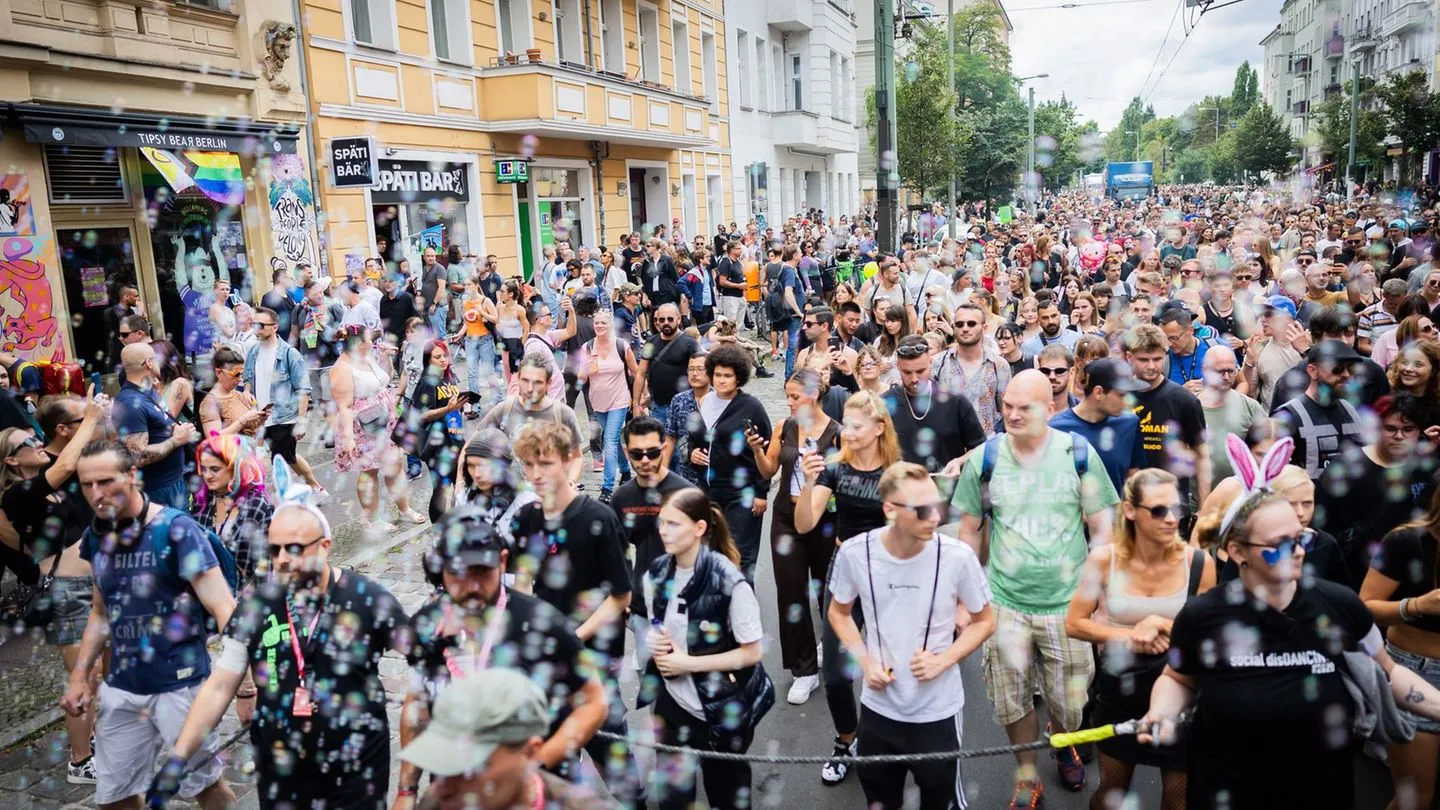 „Lage radikal verändert“: Nach Anschlag wird Technoparade „Zug der Liebe“ abgesagt