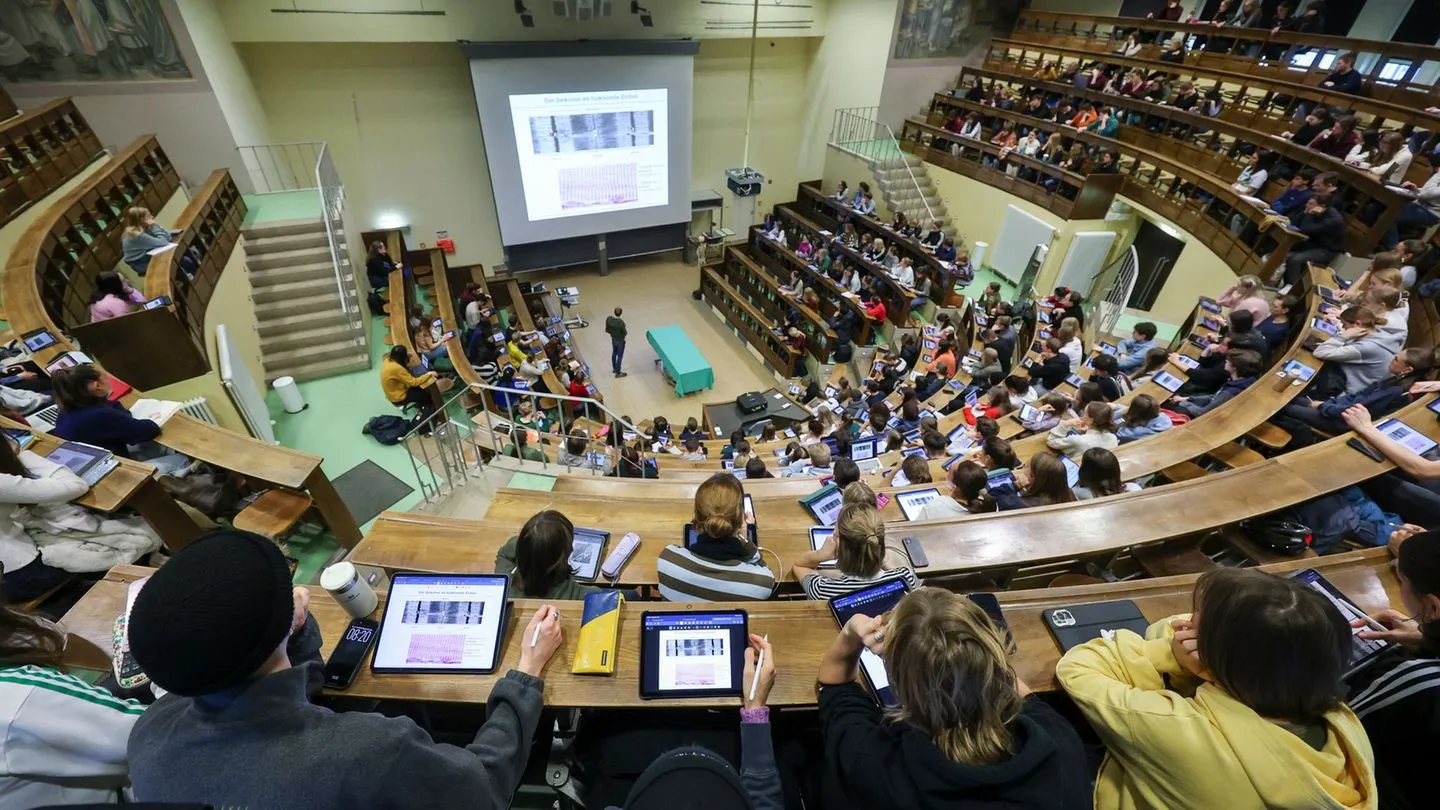 Studieren in Deutschland: Internationale Studierende sind ein Gewinn für Wirtschaft und Staat